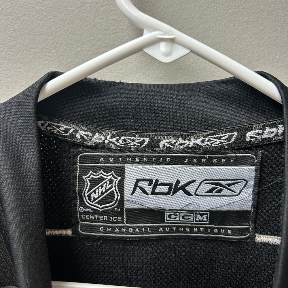 Reebok Youth Pittsburgh Penguins Sidney Crosby #87 Jersey - Picture 5 of 5